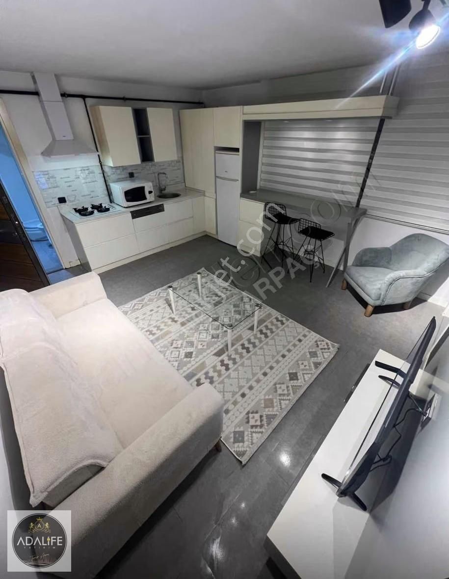 Teraslı Lüx Eşyalı Merkezde Satılık 1+1 Apart - Görsel 3