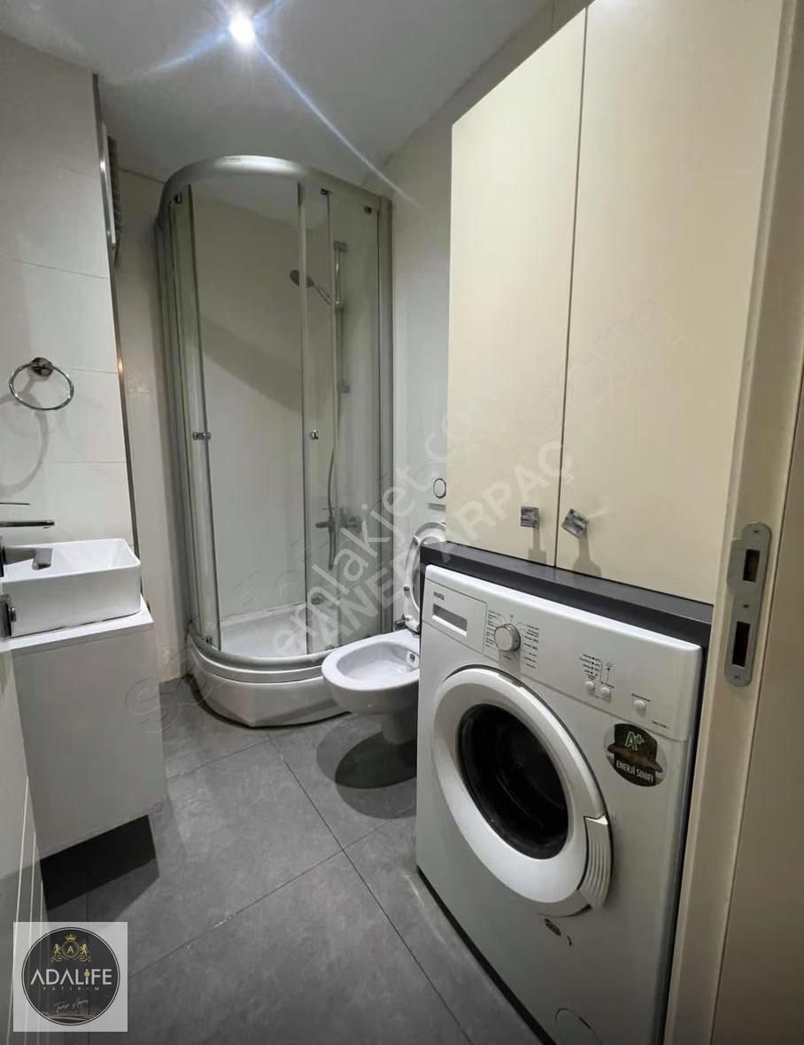 Teraslı Lüx Eşyalı Merkezde Satılık 1+1 Apart - Görsel 12