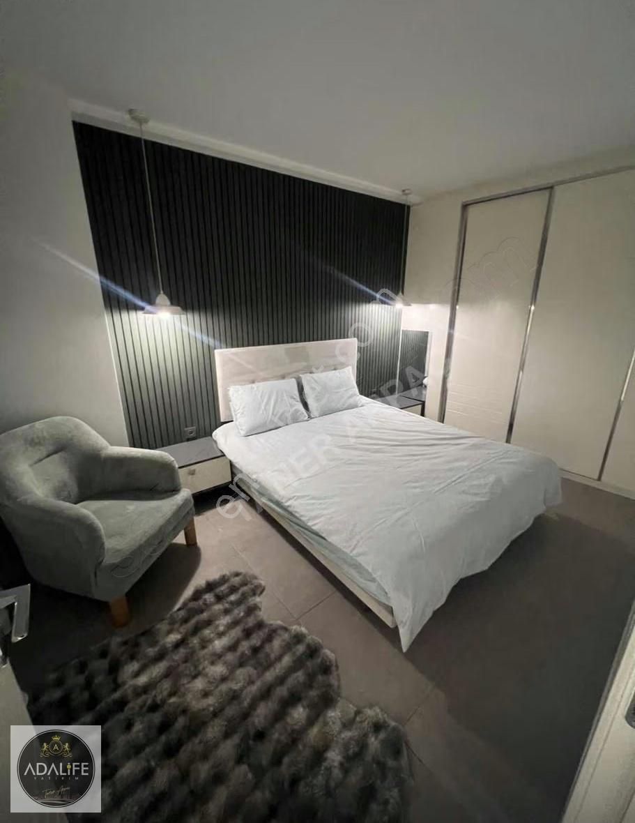 Teraslı Lüx Eşyalı Merkezde Satılık 1+1 Apart - Görsel 4