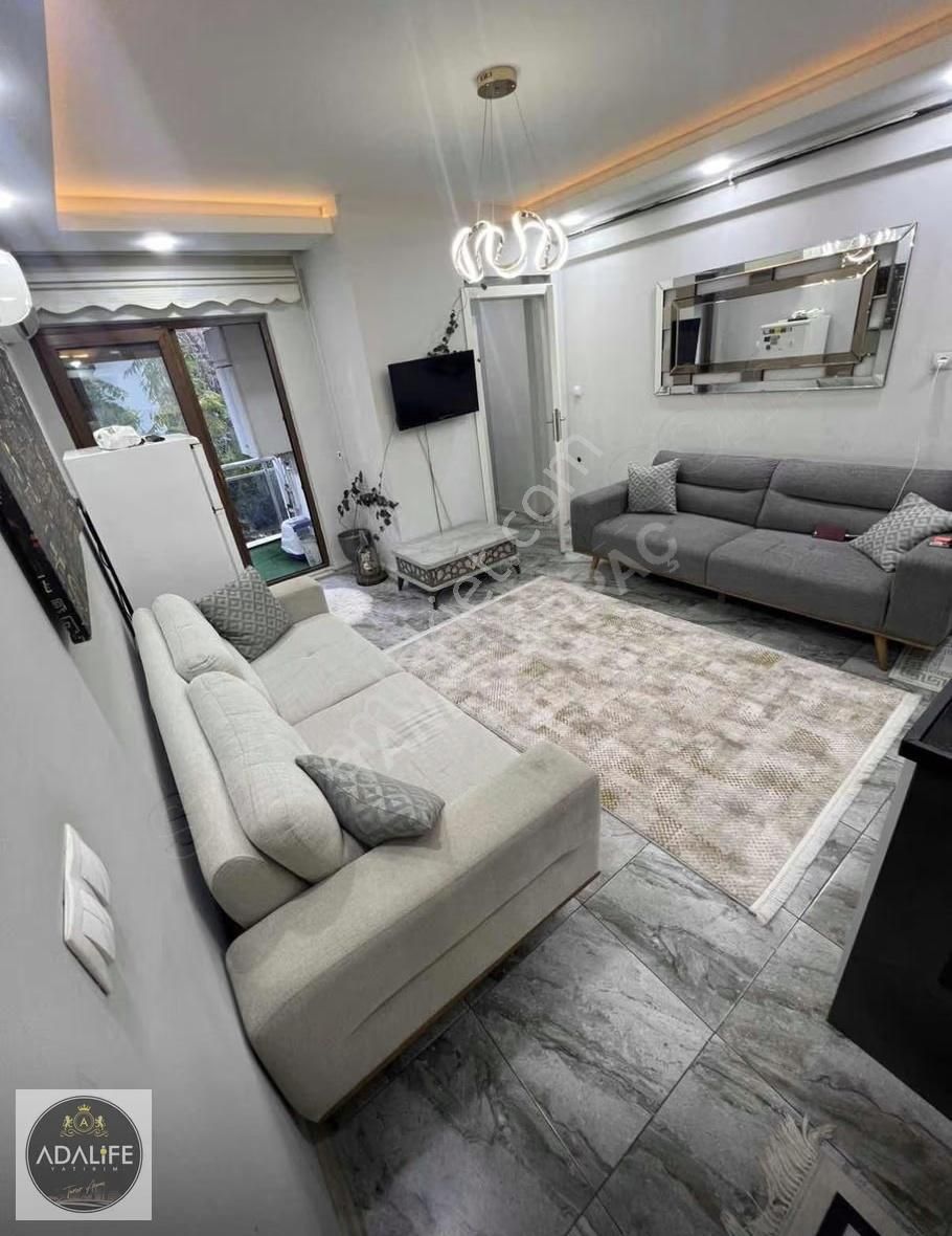 Arakat Geniş Balkonlu Merkezde 2+1 Satılık Apart