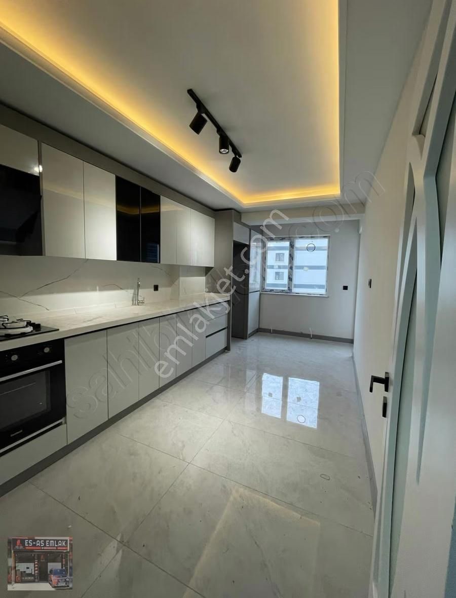Es-astan Menderes'te Geniş Kullanım Alanlı Işıltılı 3+1 Dairemiz - Görsel 20