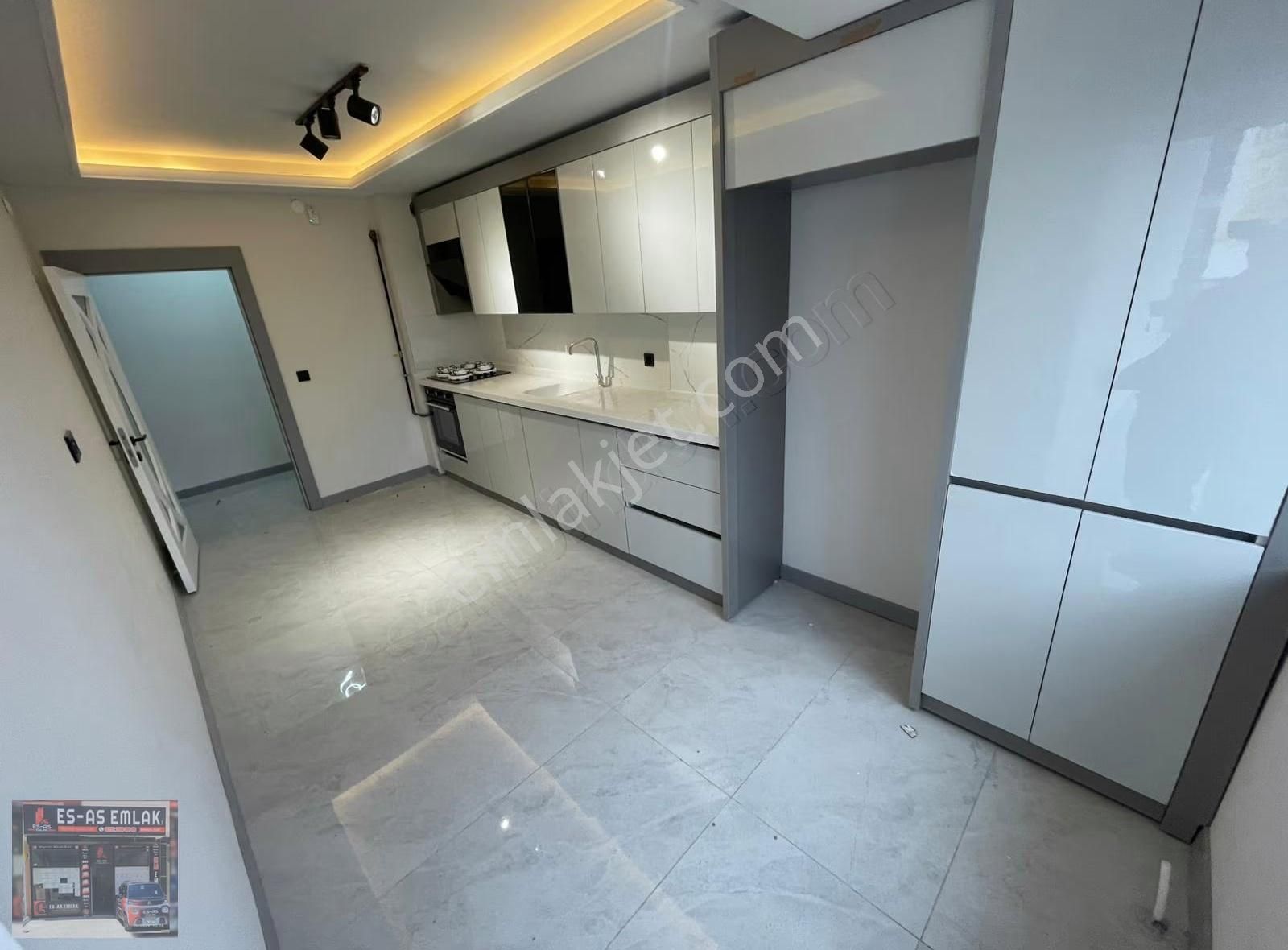 Es-astan Menderes'te Geniş Kullanım Alanlı Işıltılı 3+1 Dairemiz - Görsel 7