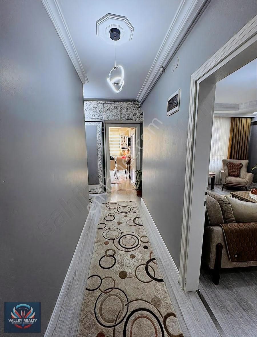 Valleyden Nusratiye Mah. Masrafsız, Geniş 2+1 Satılık Daire! - Görsel 3