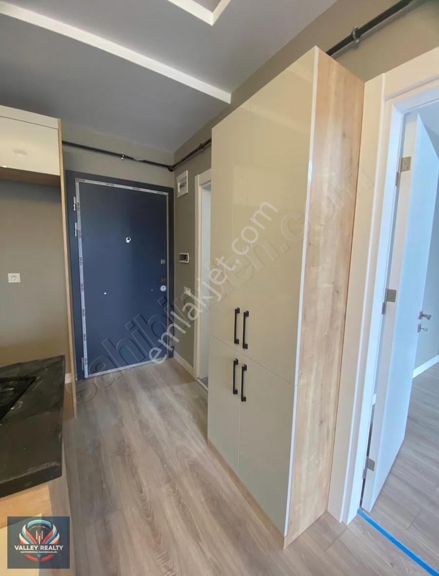 Valleyden Rumeli Mah. Site İçinde, Havuzlu 1+1 Satılık Daire! - Görsel 15