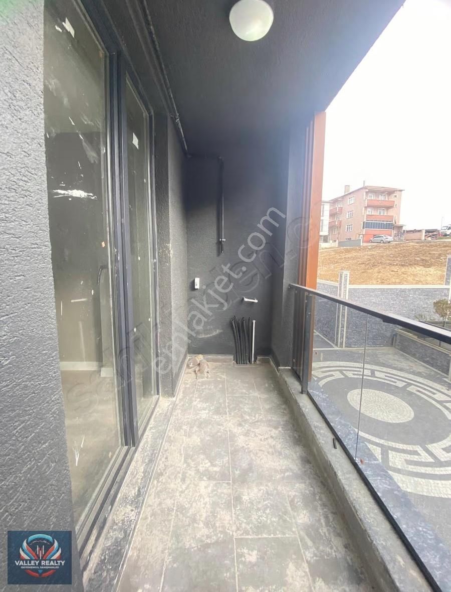 Valleyden Rumeli Mah. Site İçinde, Havuzlu 1+1 Satılık Daire! - Görsel 22