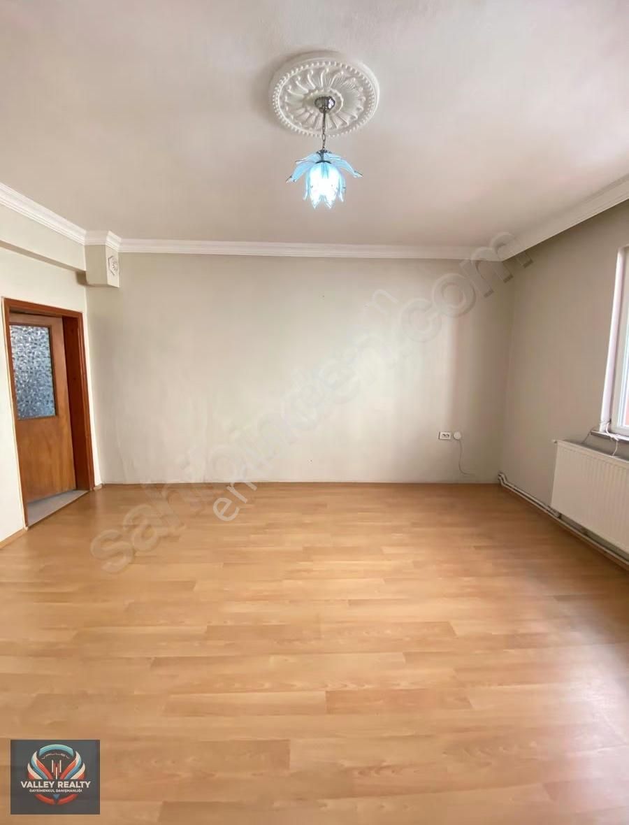 Valleyden Nusratiye Mah. Teraslı, Çatı Katı 2+1 Satılık Daire! - Görsel 4