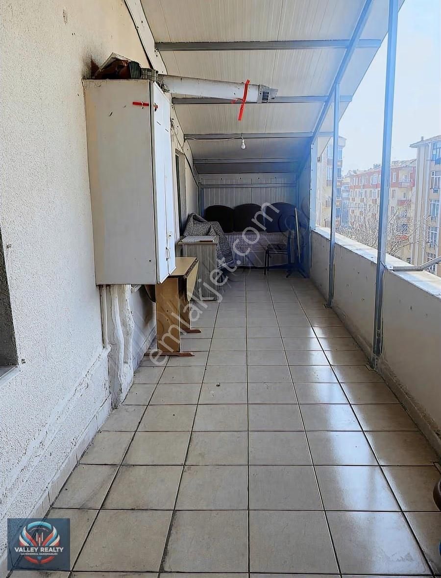 Valleyden Nusratiye Mah. Teraslı, Çatı Katı 2+1 Satılık Daire! - Görsel 6