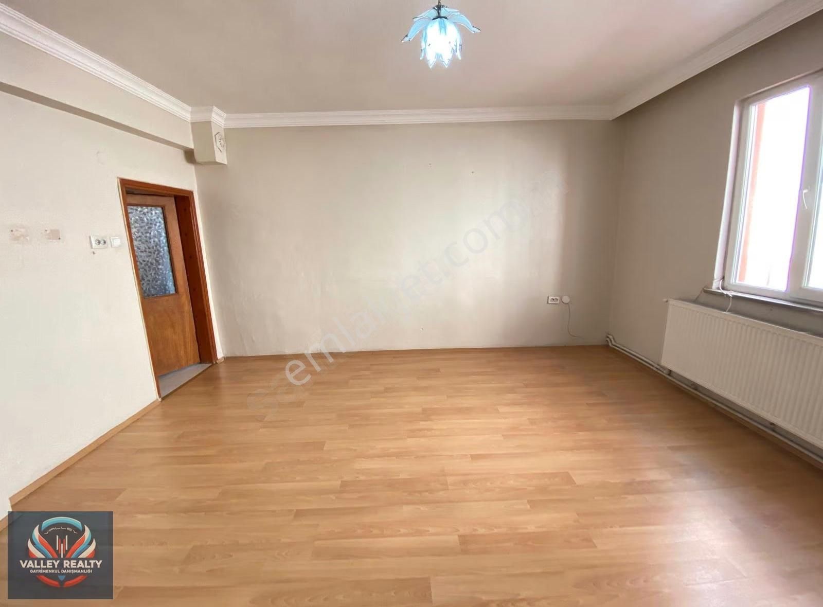 Valleyden Nusratiye Mah. Teraslı, Çatı Katı 2+1 Satılık Daire! - Görsel 2