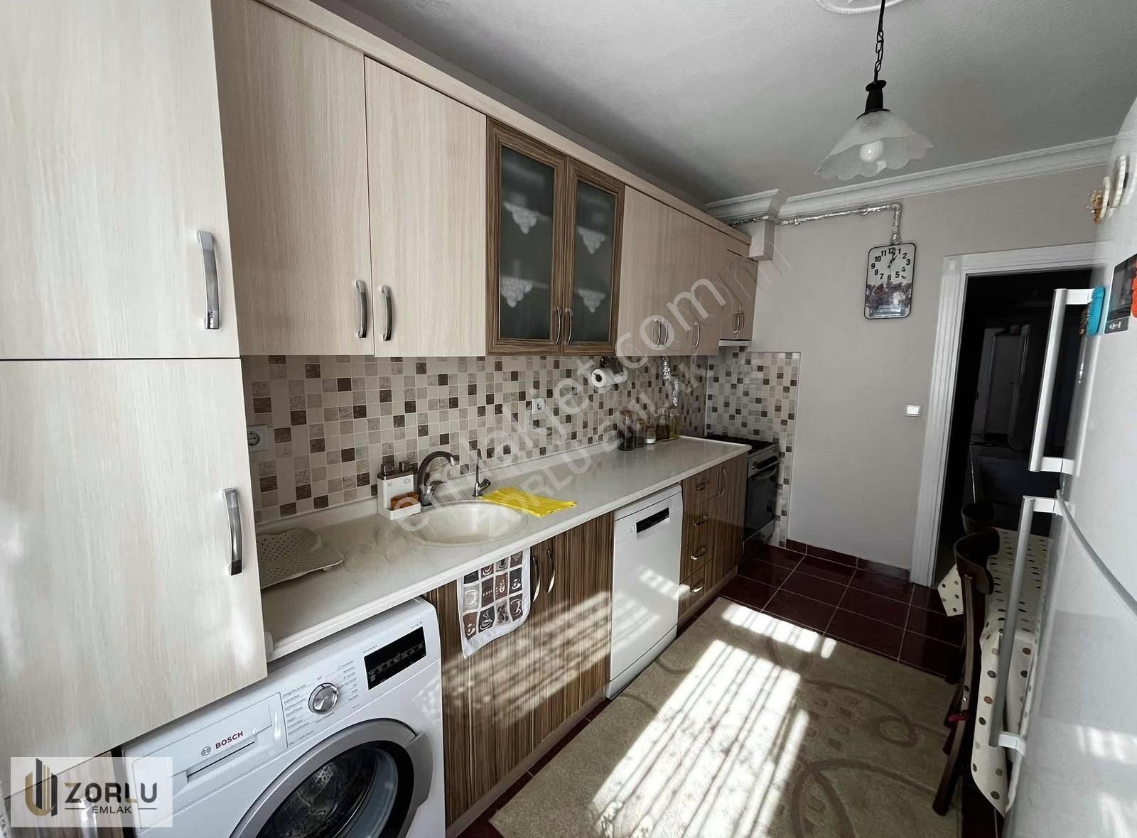 Ahatlı Ulusoy Caddesine 1 Sokak Mesafede Katta Satılık 3+1 Daire