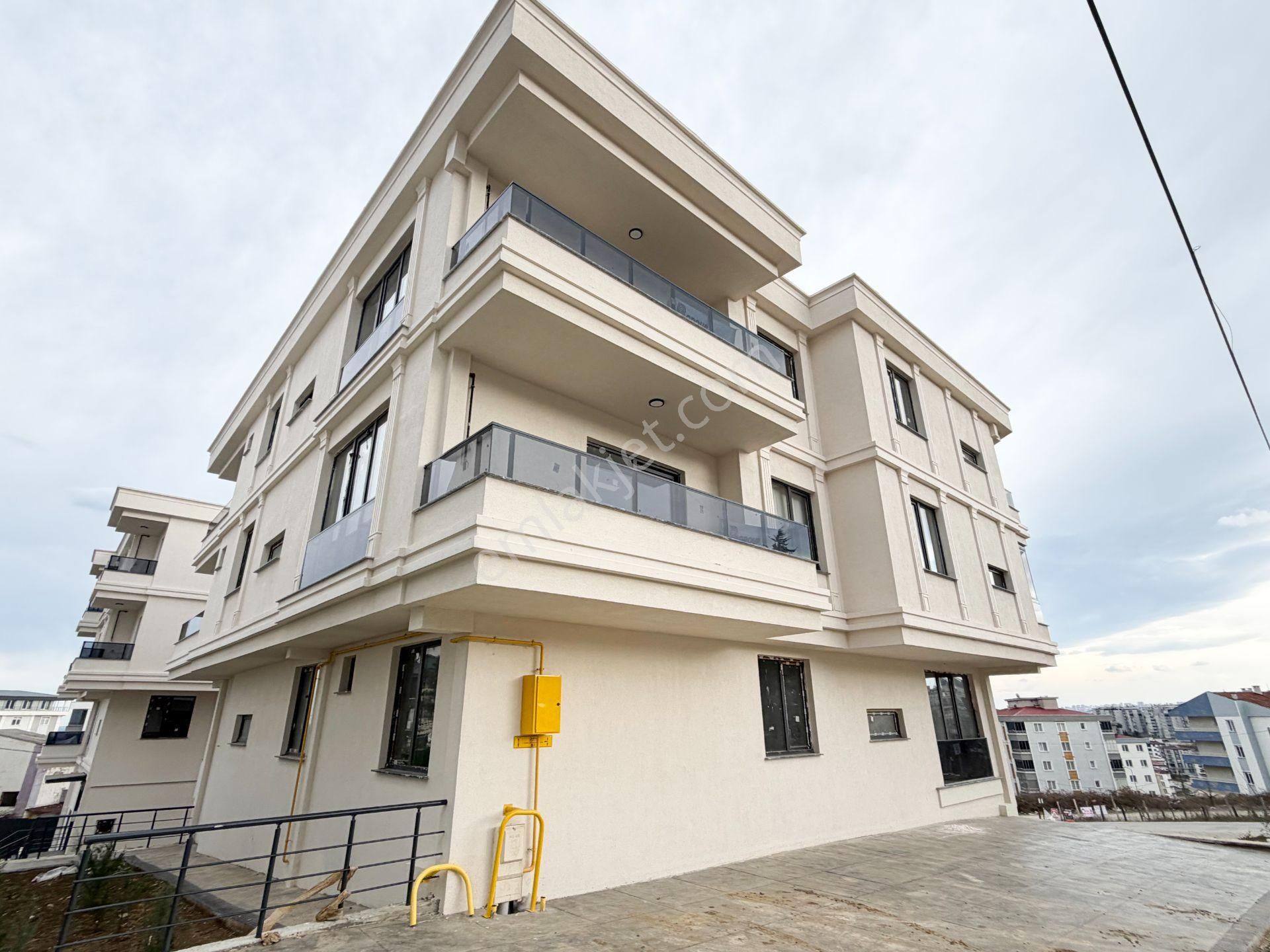 Sıfır İskanlı Tramvaya 600 Metre 2+1 Satılık - Görsel 2