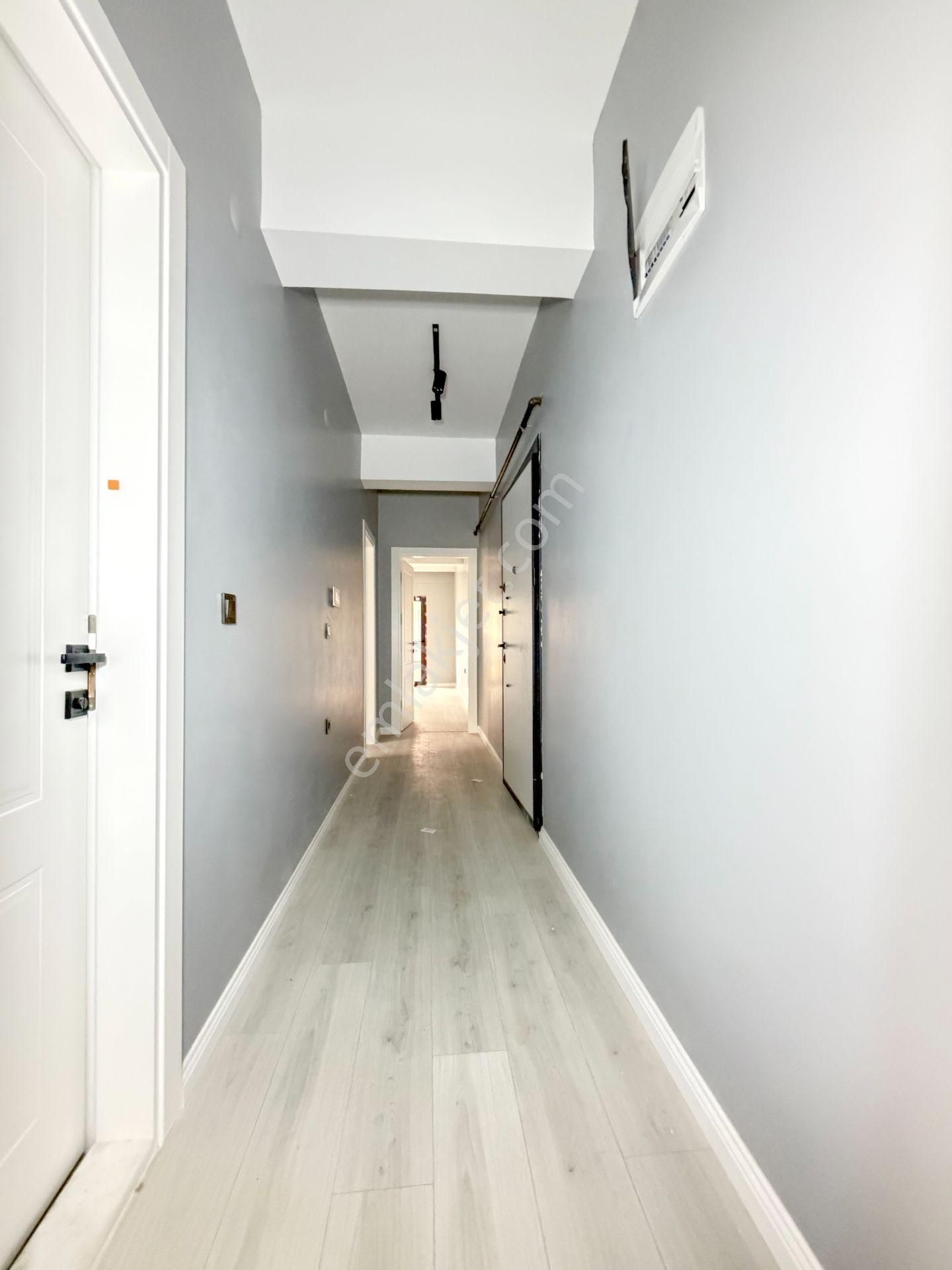 Sıfır İskanlı Tramvaya 600 Metre 2+1 Satılık - Görsel 17