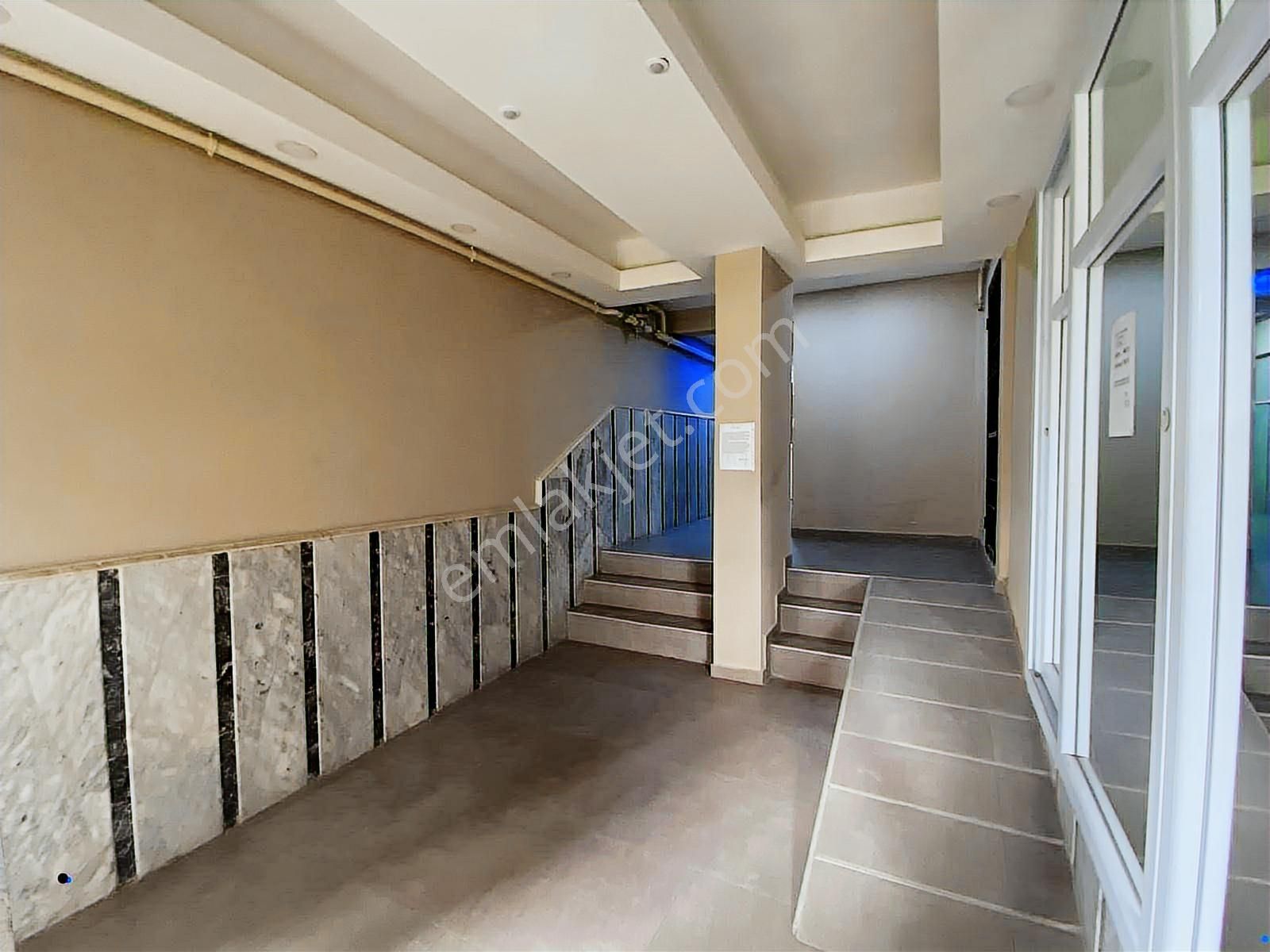 İzmir Bayraklı Adalet Mahallesinde Satılık 3+1 Geniş Daire - Görsel 12