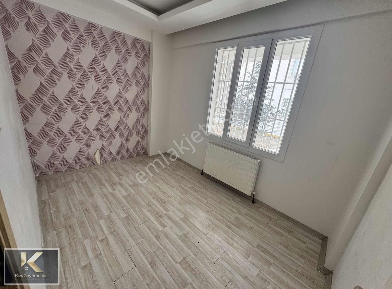 Siverek Caddesinde Kiralık 2+1 Daire - Görsel 3
