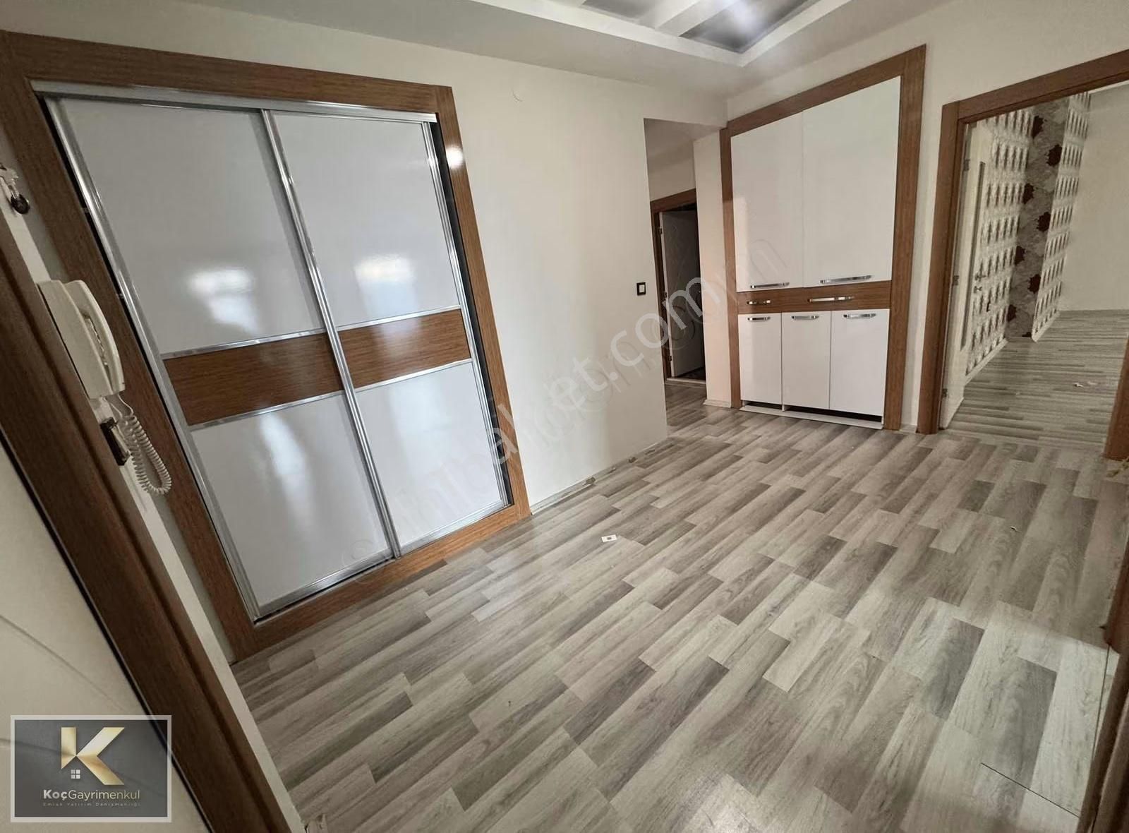 Hashavar Caddesinde Kiralık 3+1 Lüks Daire - Görsel 5