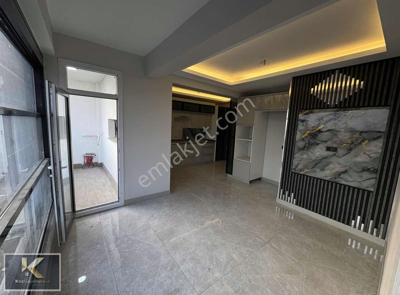 Siverek Caddesi Üzeri Satılık 3.5+1 Fırsat Daire - Görsel 9