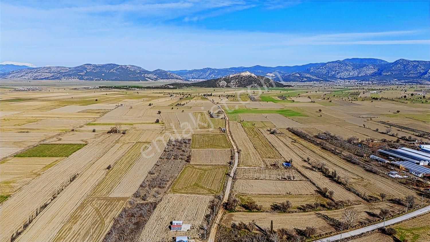 Burdur Bucak Karaaliler Köyü^nde 8237 M2 Satılık Tek Tapu Tarla - Görsel 19