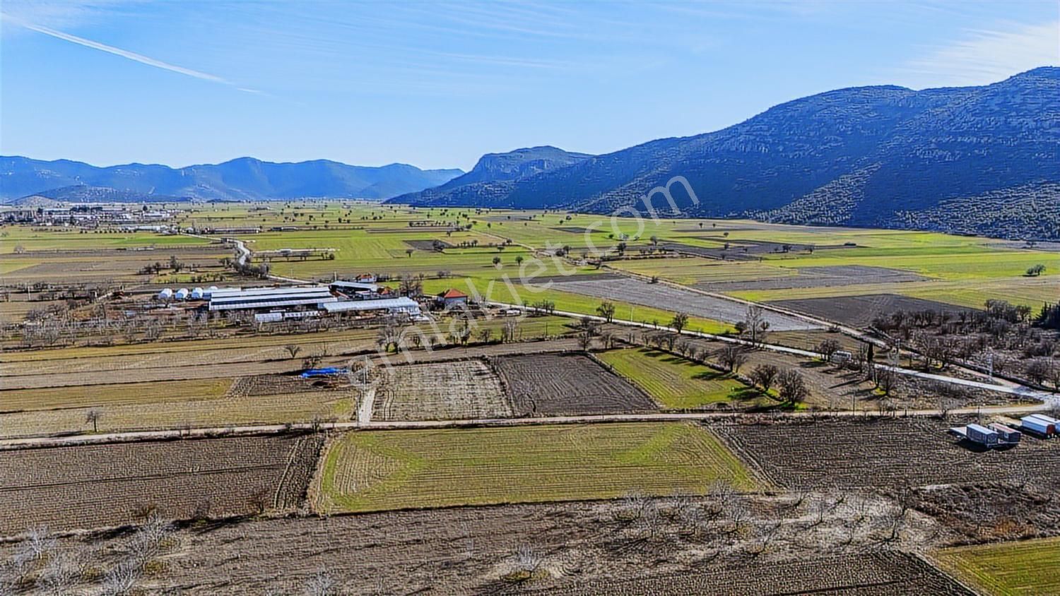 Burdur Bucak Karaaliler Köyü^nde 8237 M2 Satılık Tek Tapu Tarla - Görsel 7