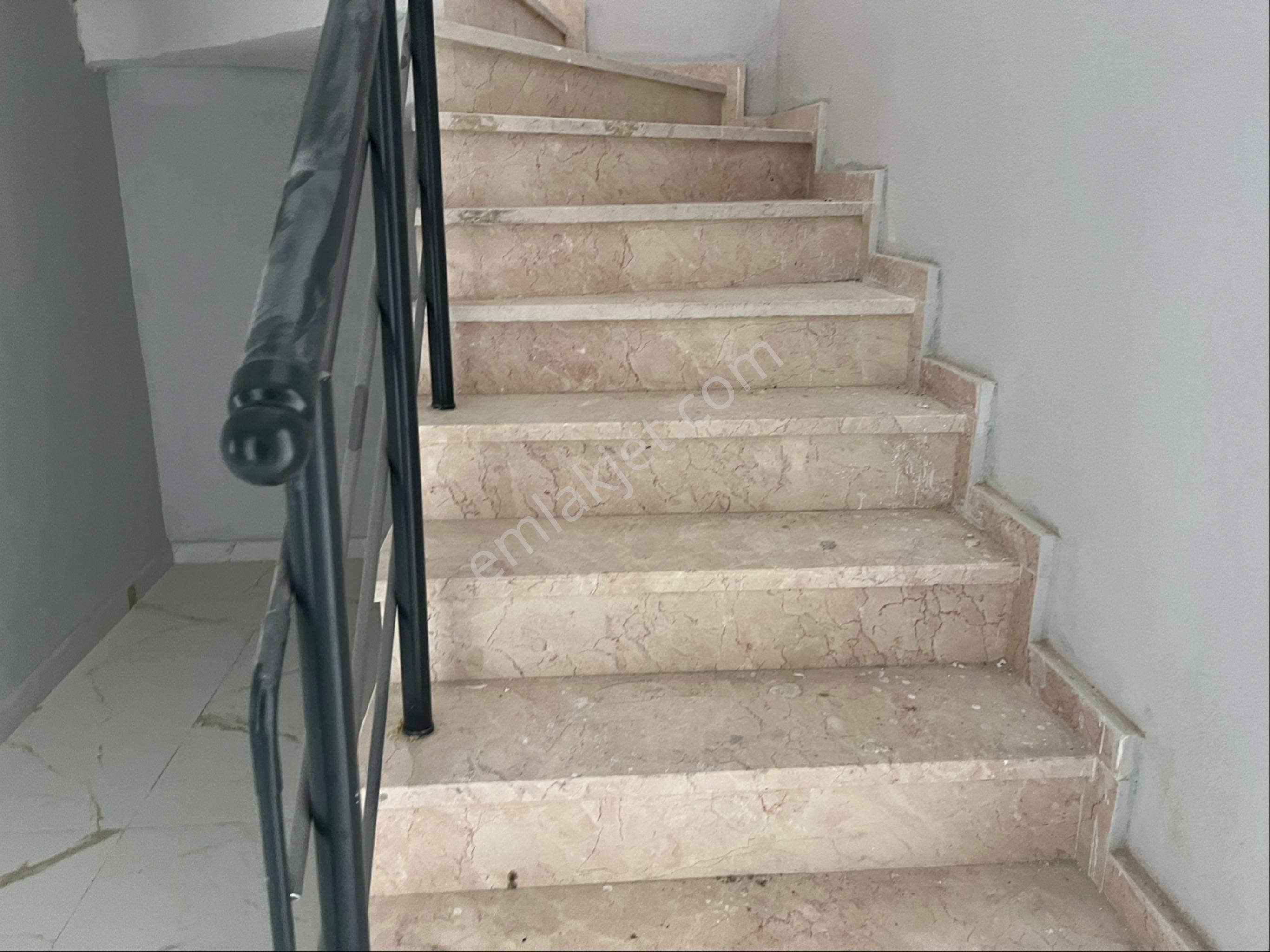 Satılık Dublex 4+1 180m2 Çift Teraslı Gebze Barış Mah - Görsel 12