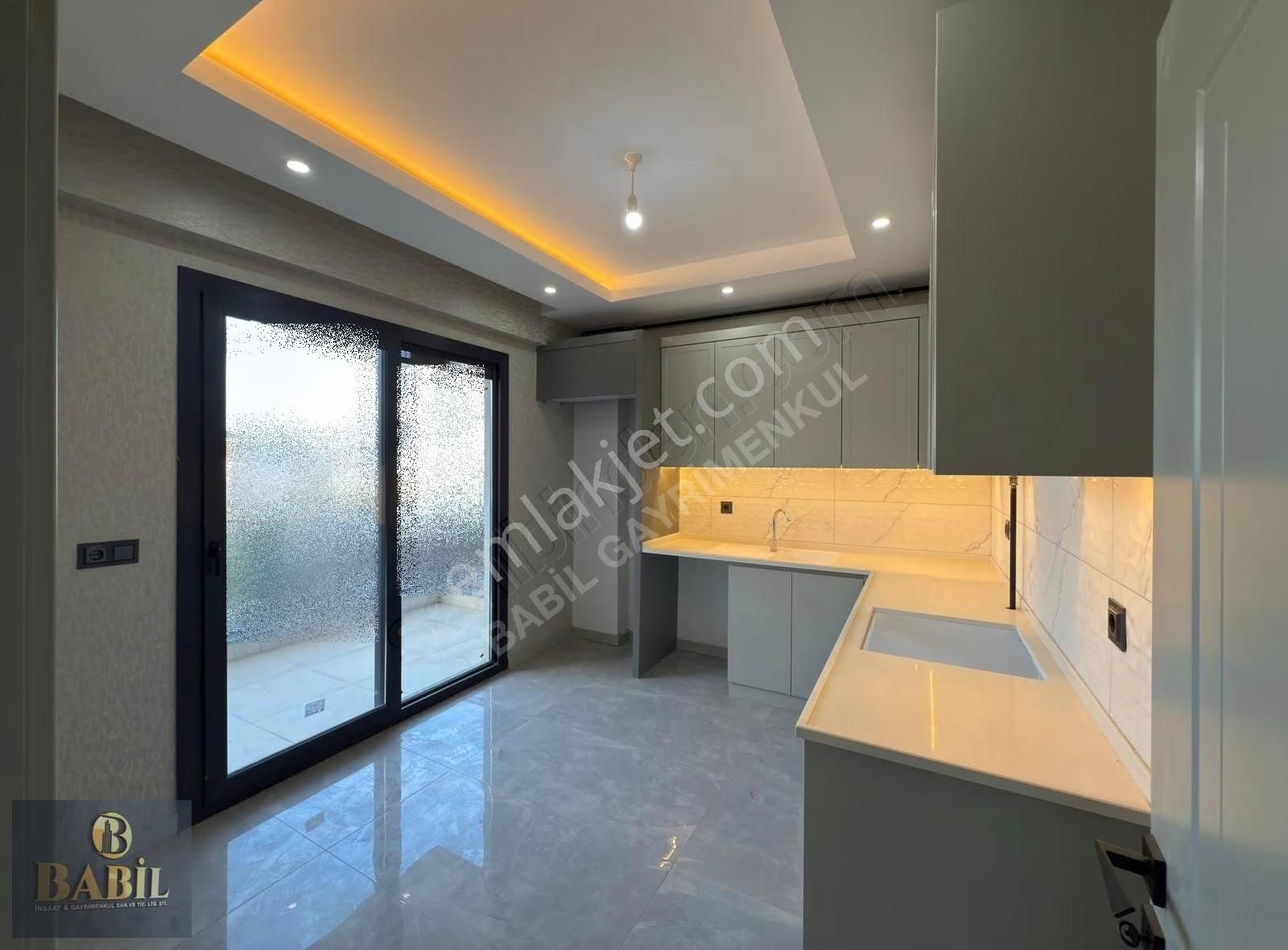 Babilden 2+1 Sıfır Daire-ebeveyn Banyo Giyinme Odalı