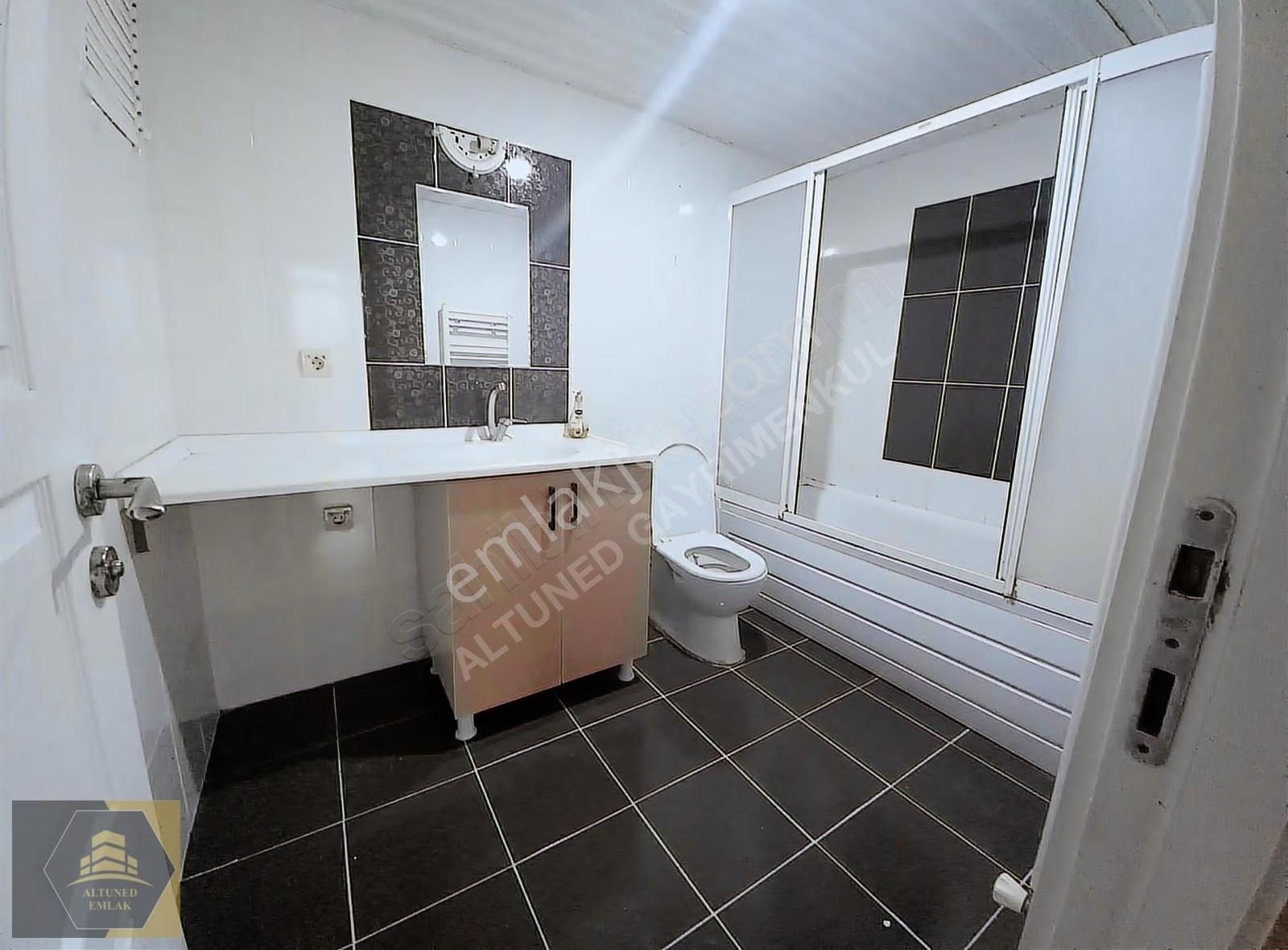 Kayaşehir 17. Bölge Kiralık 3+1 Daire - 120m² - Görsel 12