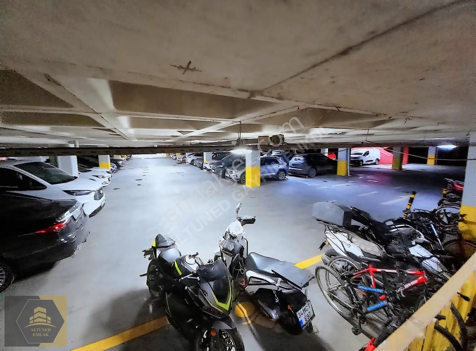 Kayaşehir 17. Bölge Kiralık 3+1 Daire - 120m² - Görsel 31