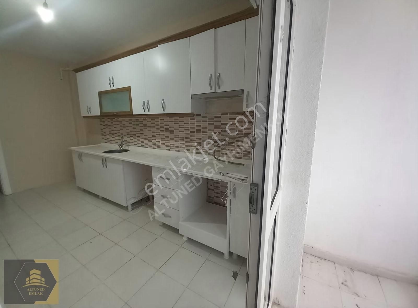 Kayaşehir 17. Bölge Kiralık 3+1 Daire - 120m² - Görsel 5