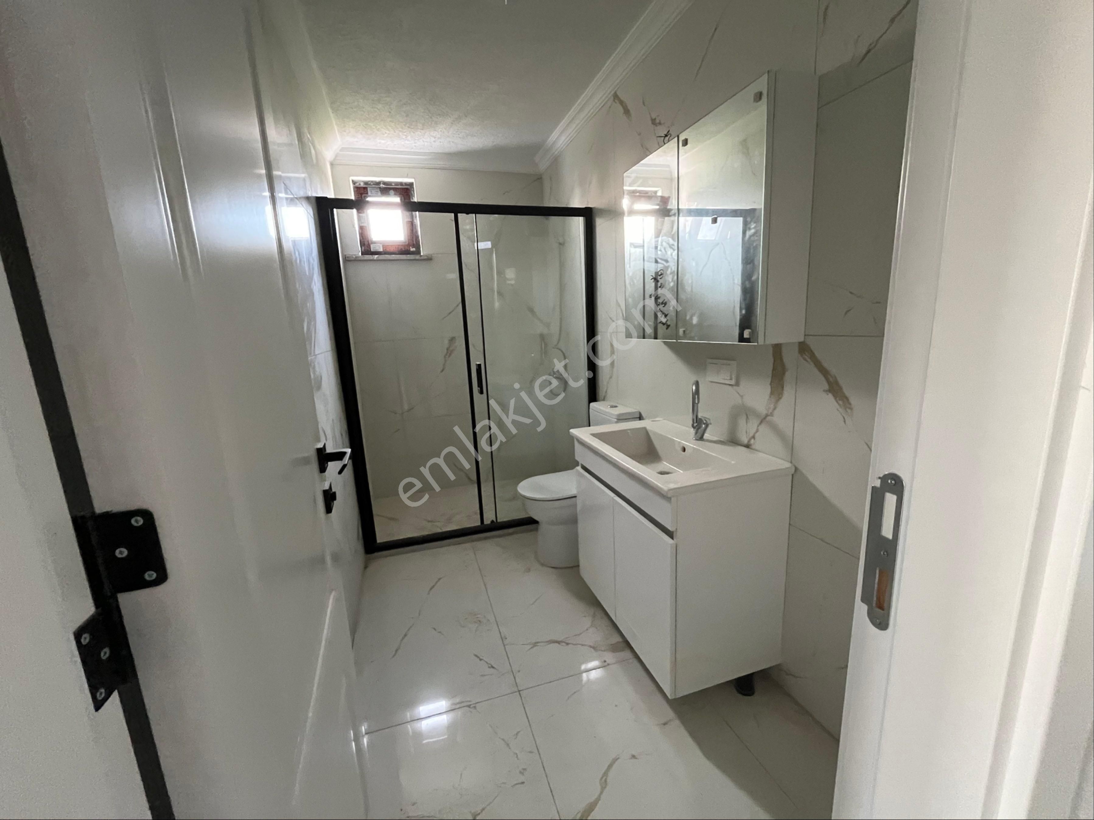 Satılık 2+1 80m2 Arakat Asansörlü Gebze Barış Mah - Görsel 15