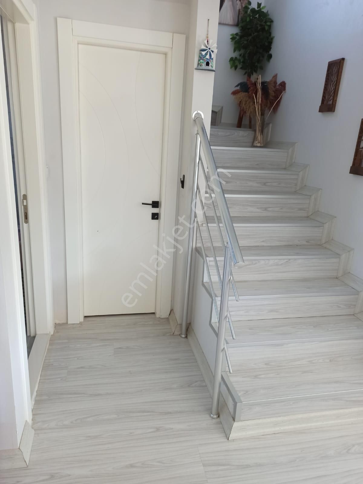 Urla İçmelerde Deniz Manzaralı 4+1 Dubleks Villa - Görsel 15