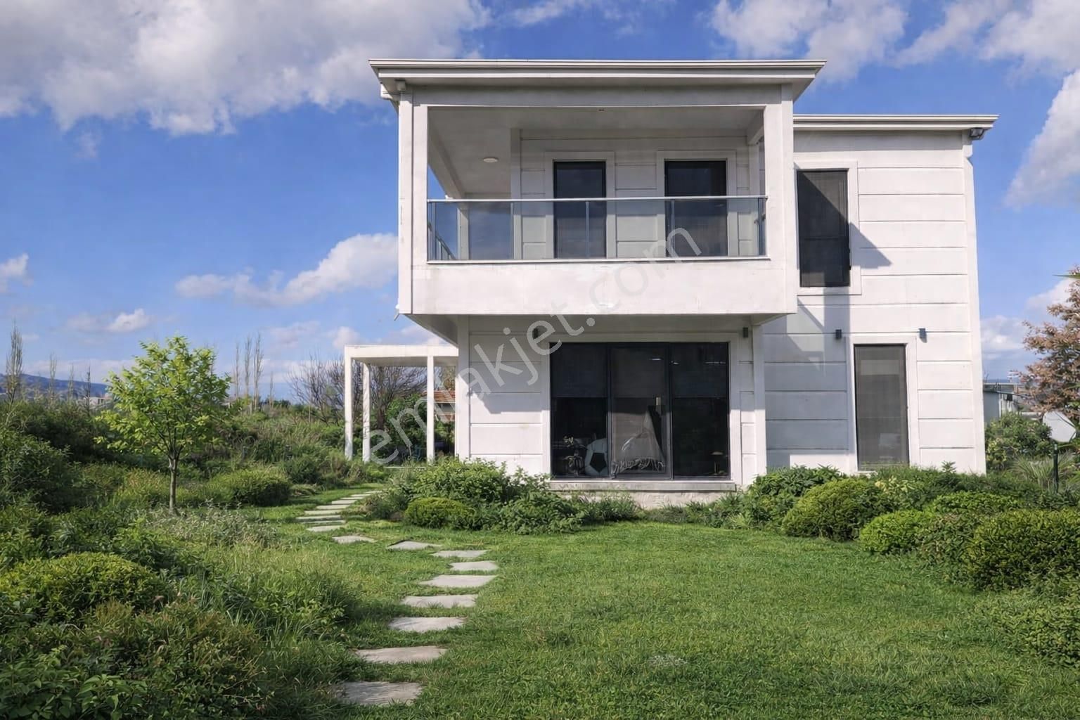 Urla İçmelerde Deniz Manzaralı 4+1 Dubleks Villa - Görsel 3