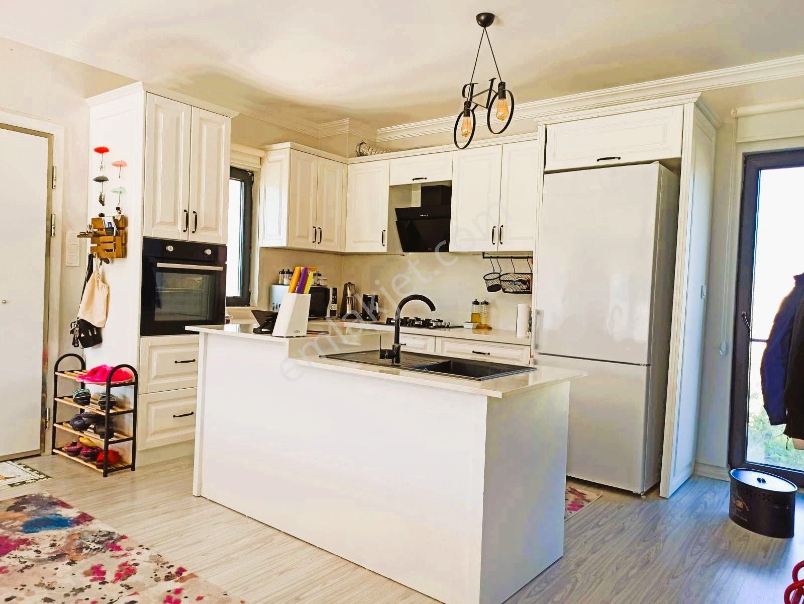 Urla İçmelerde Deniz Manzaralı 4+1 Dubleks Villa - Görsel 7