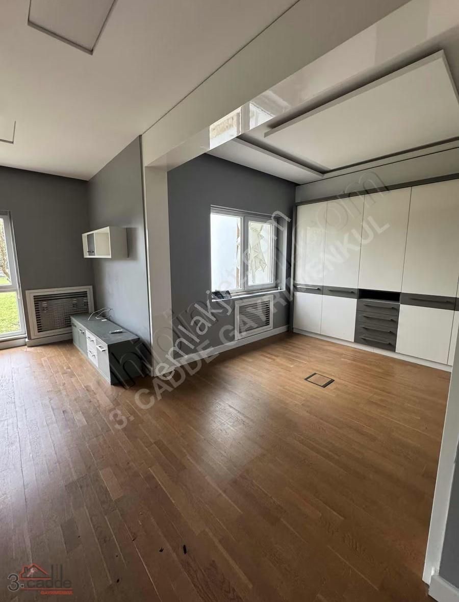 Büyükçekmece Karaağaç Park Village Boş Tadilatlı Köşe Villa - Görsel 18