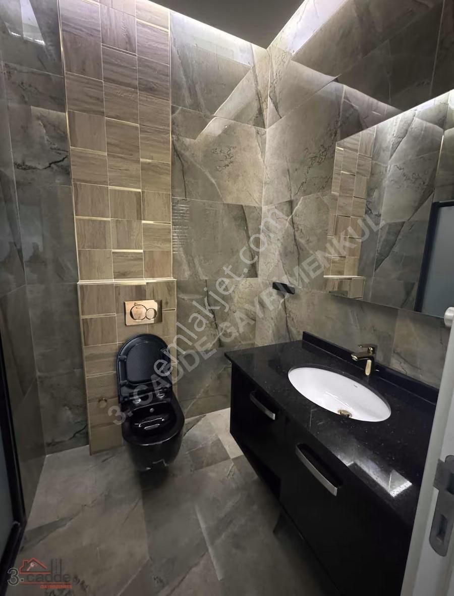 Büyükçekmece Karaağaç Park Village Boş Tadilatlı Köşe Villa - Görsel 8