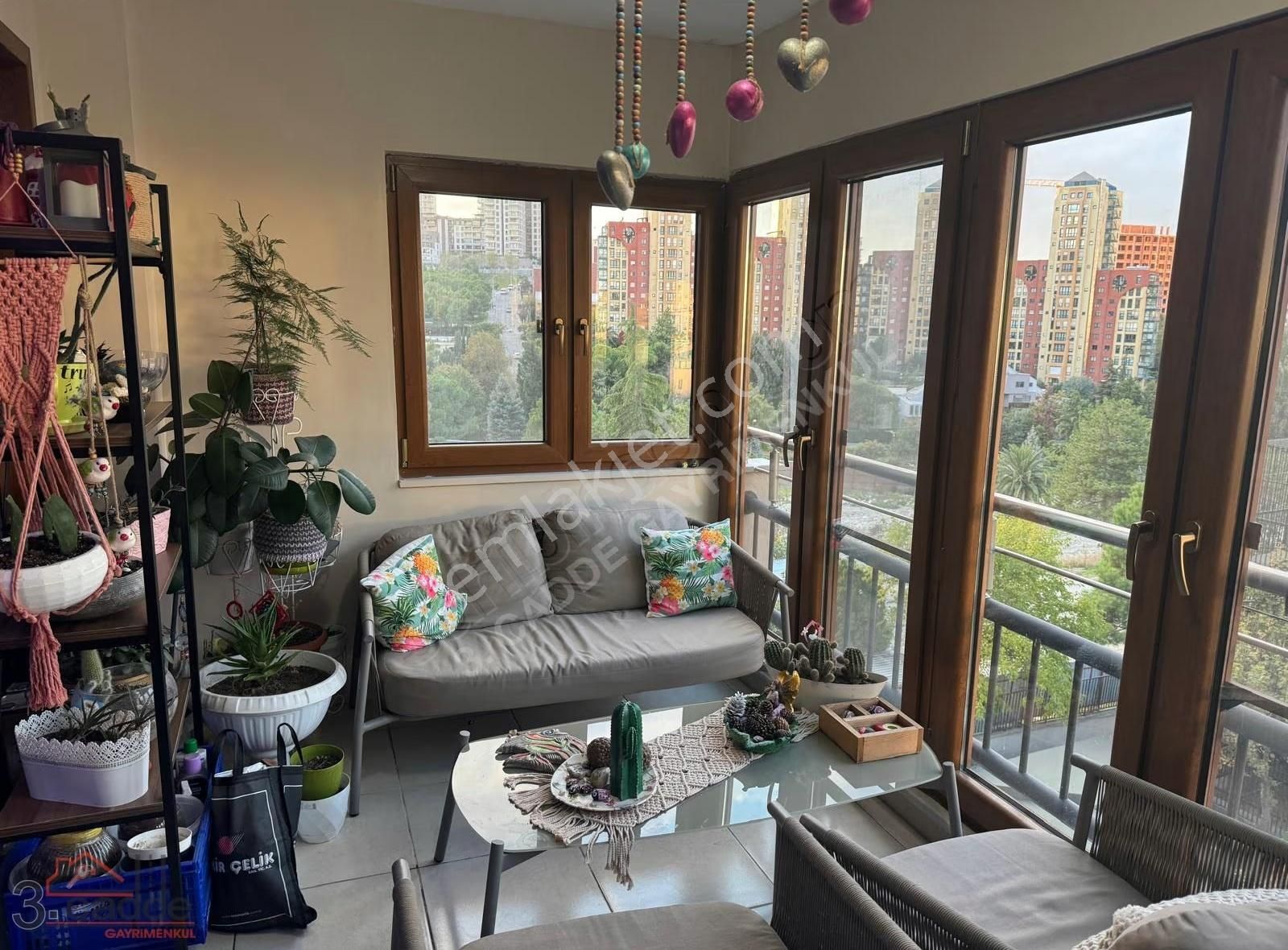 Bahçeşehir Merkez(gül Blokları)a Tipi Tadilatlı Satılık Daire - Görsel 4