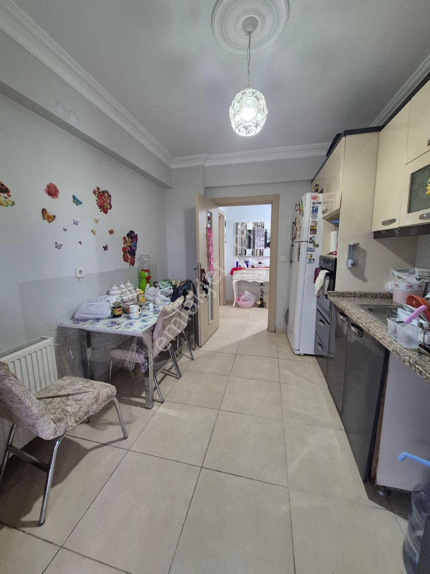 Adnan Menderes Mahallesinde 3+1 Eşyalı Satılık Geniş Daire - Görsel 14