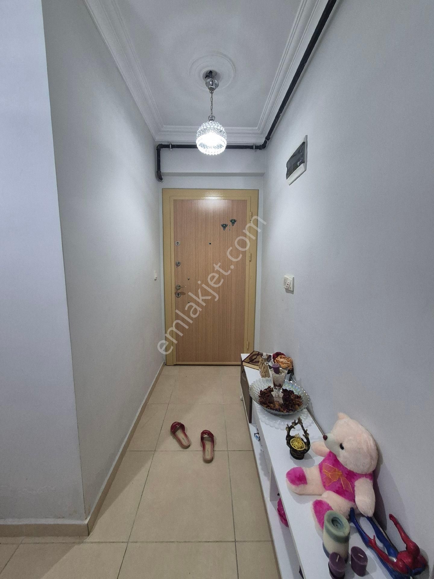 Adnan Menderes Mahallesinde 3+1 Eşyalı Satılık Geniş Daire - Görsel 13