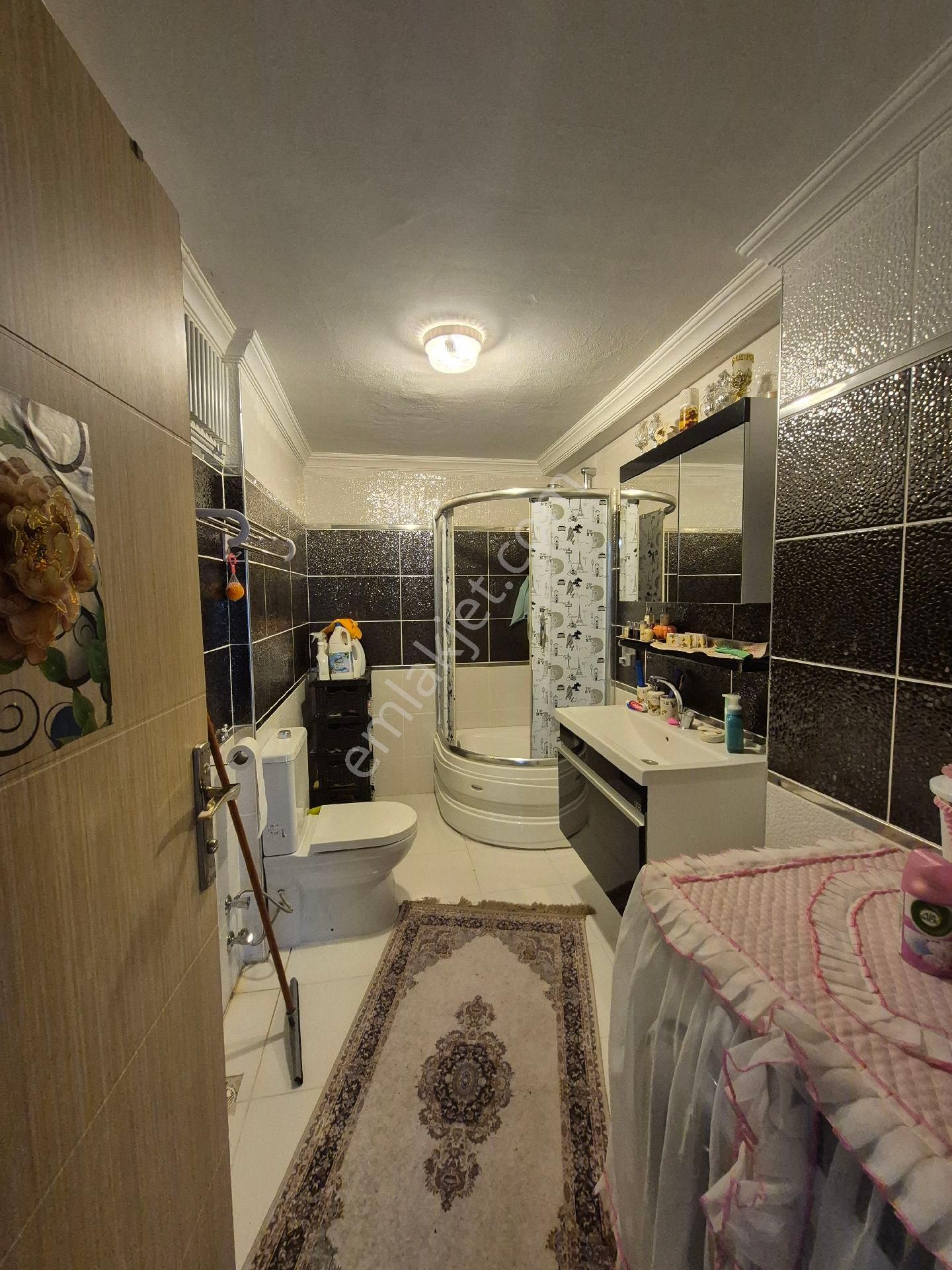 Adnan Menderes Mahallesinde 3+1 Eşyalı Satılık Geniş Daire - Görsel 9