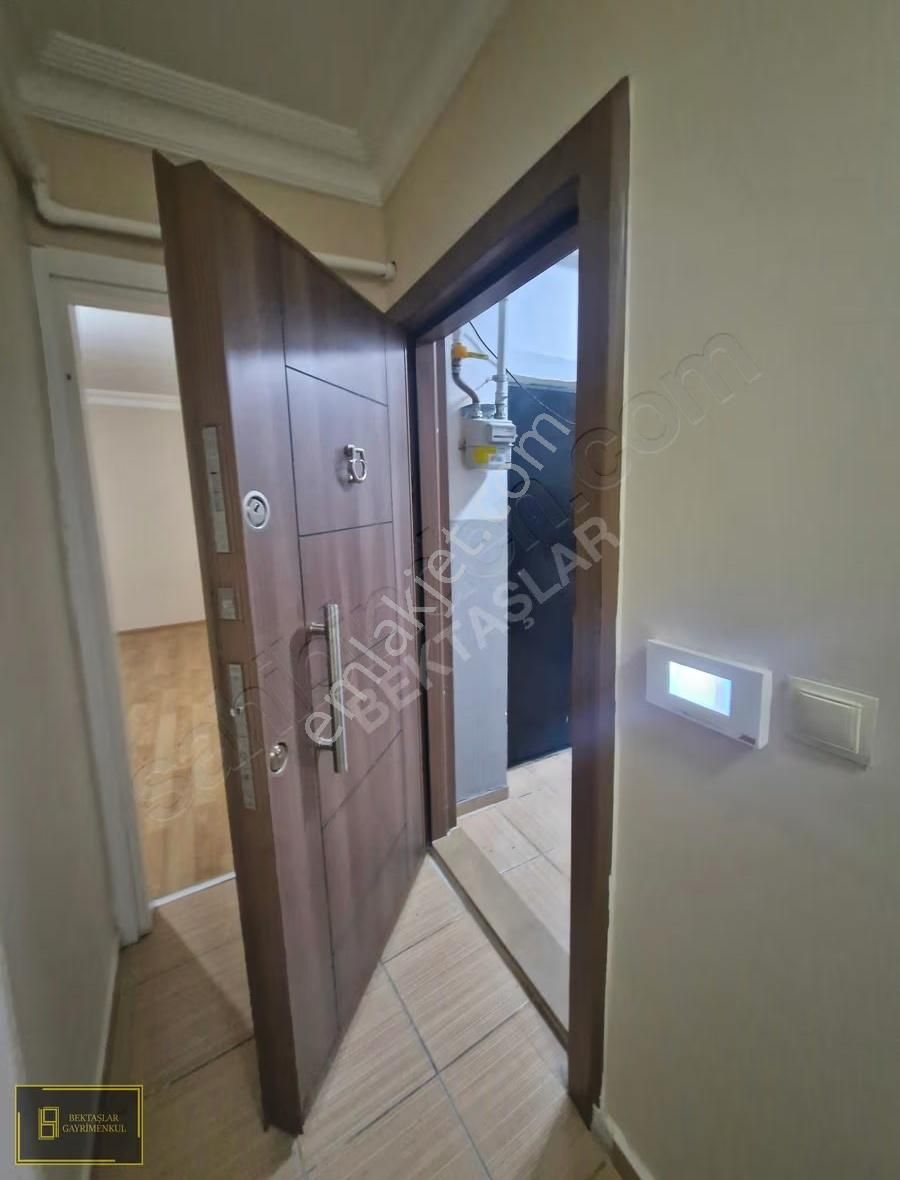 Zümrütevlerde;ulaşımı Kolay,kombili,bahçe Teraslı,boş,geniş(2+1) - Görsel 22