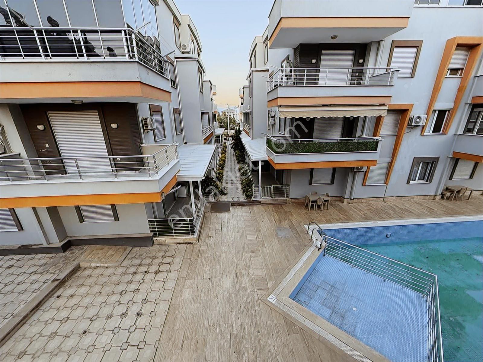 4 + 1 Asansörlü Otoparklı Havuzlu Dubleks Daire - Görsel 13