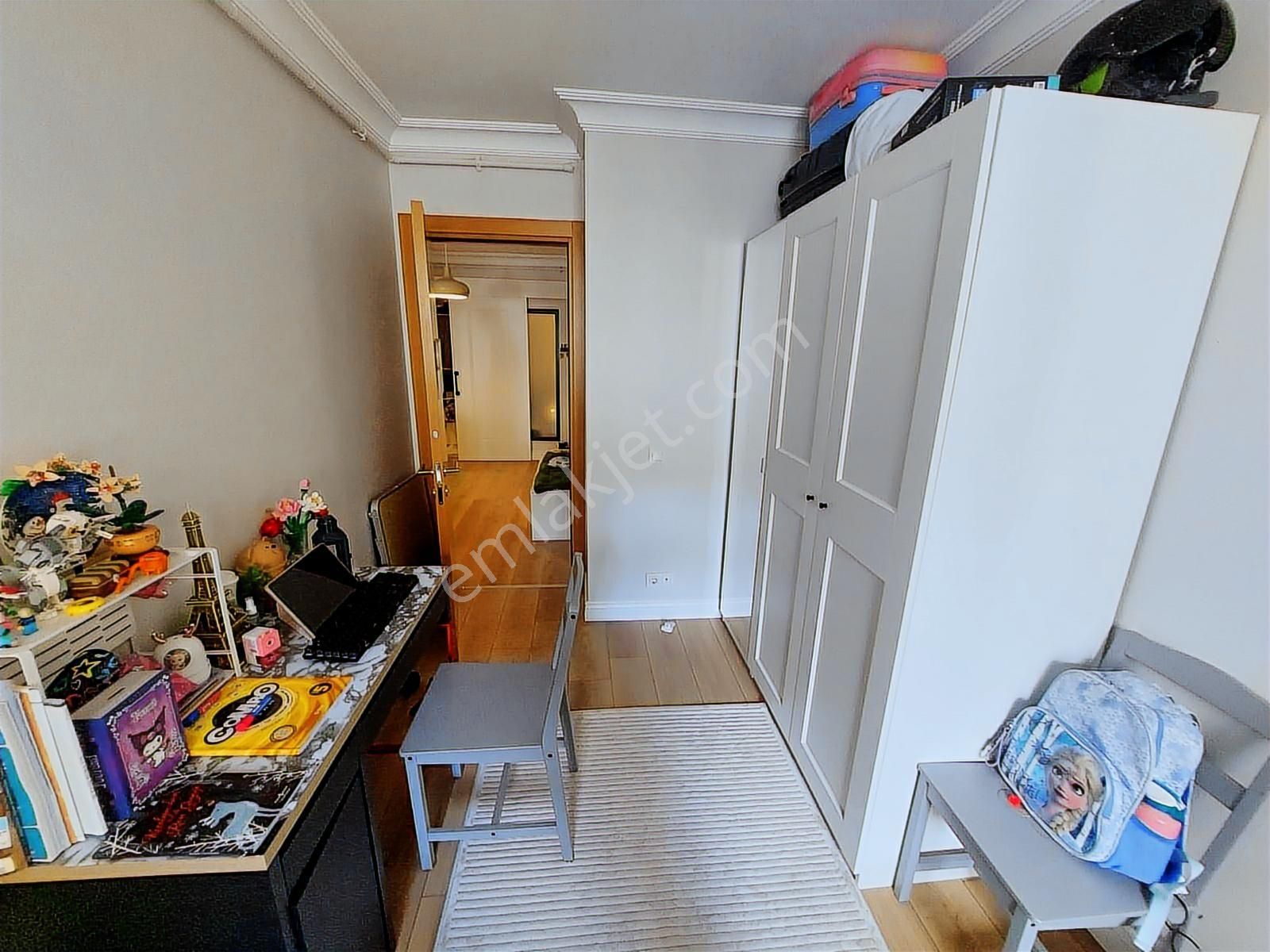 Salacak Otoparklı Satılık 2+1 Daire - Görsel 23