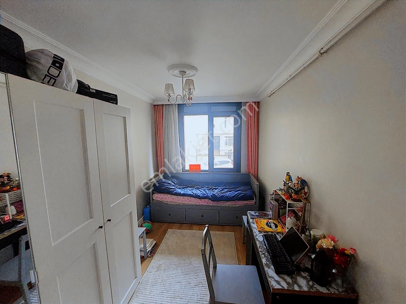 Salacak Otoparklı Satılık 2+1 Daire - Görsel 17