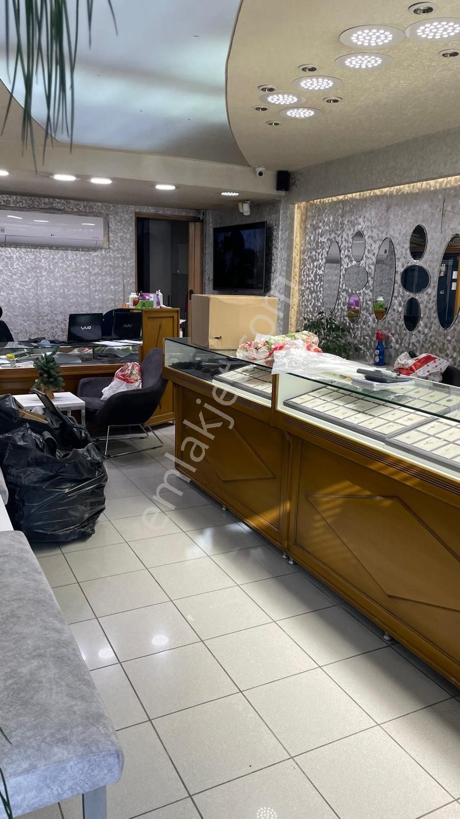 Güllük Caddesinde Satılık 60 M2 Dükkan, Altındağ / Antalya - Görsel 8