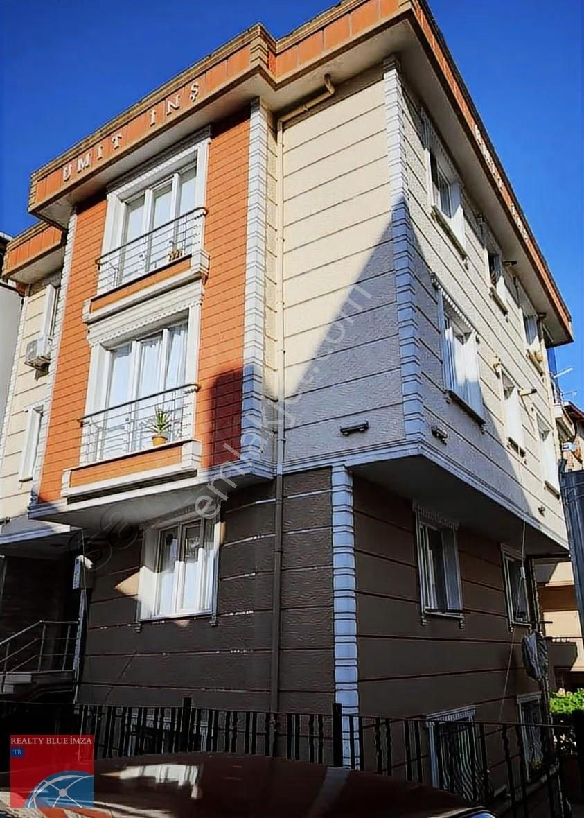 Ümraniye Cemil Meriç'te Kiralık 2+1 Daire