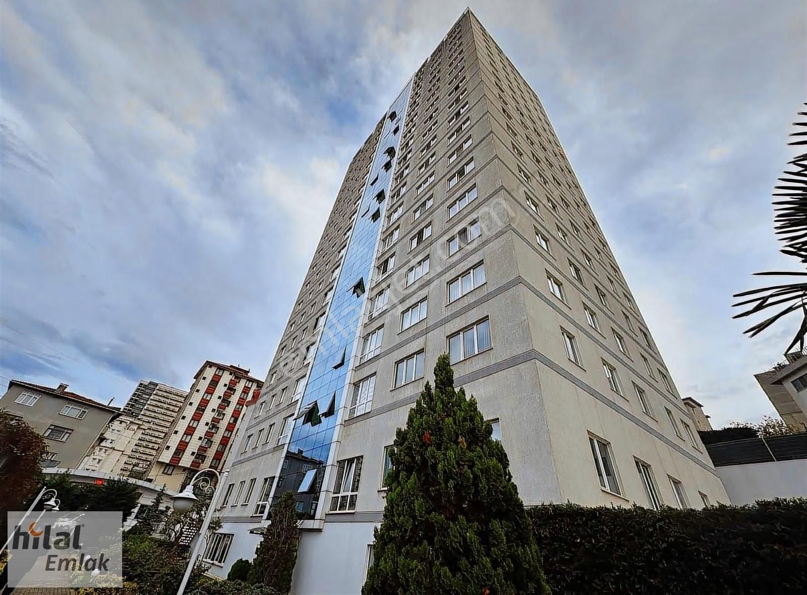 Satılık Daire Nezih Towers'da 4.kat Büyük 2+1 Ebeveyn Banyolu