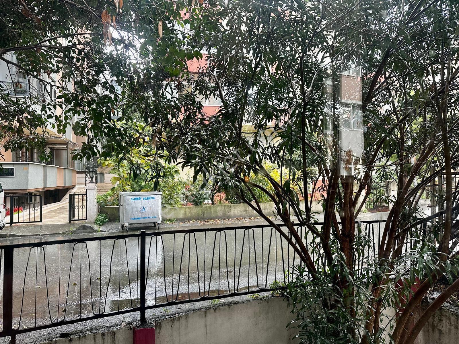 Bakırköy Zuhuratbaba’da 2 + 1 Full Tadilatlı Daire - Görsel 9