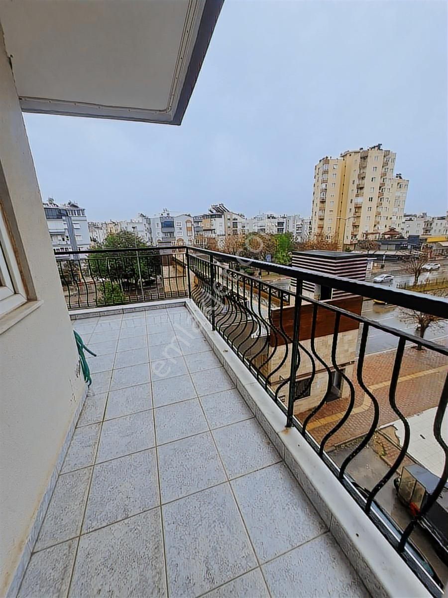 Antalya Etiler'de Cadde Üzeri Katta Eşyalı Kiralık 2+1 Daire - Görsel 13