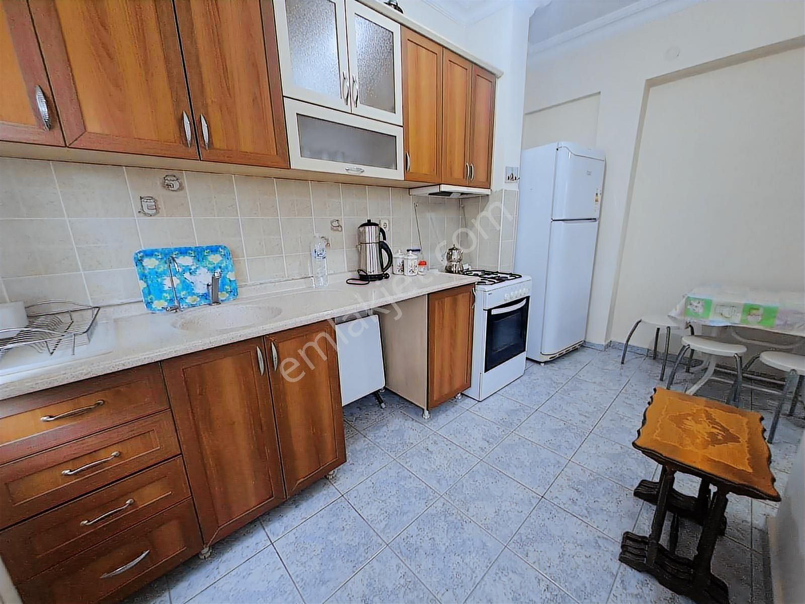 Antalya Etiler'de Cadde Üzeri Katta Eşyalı Kiralık 2+1 Daire - Görsel 5