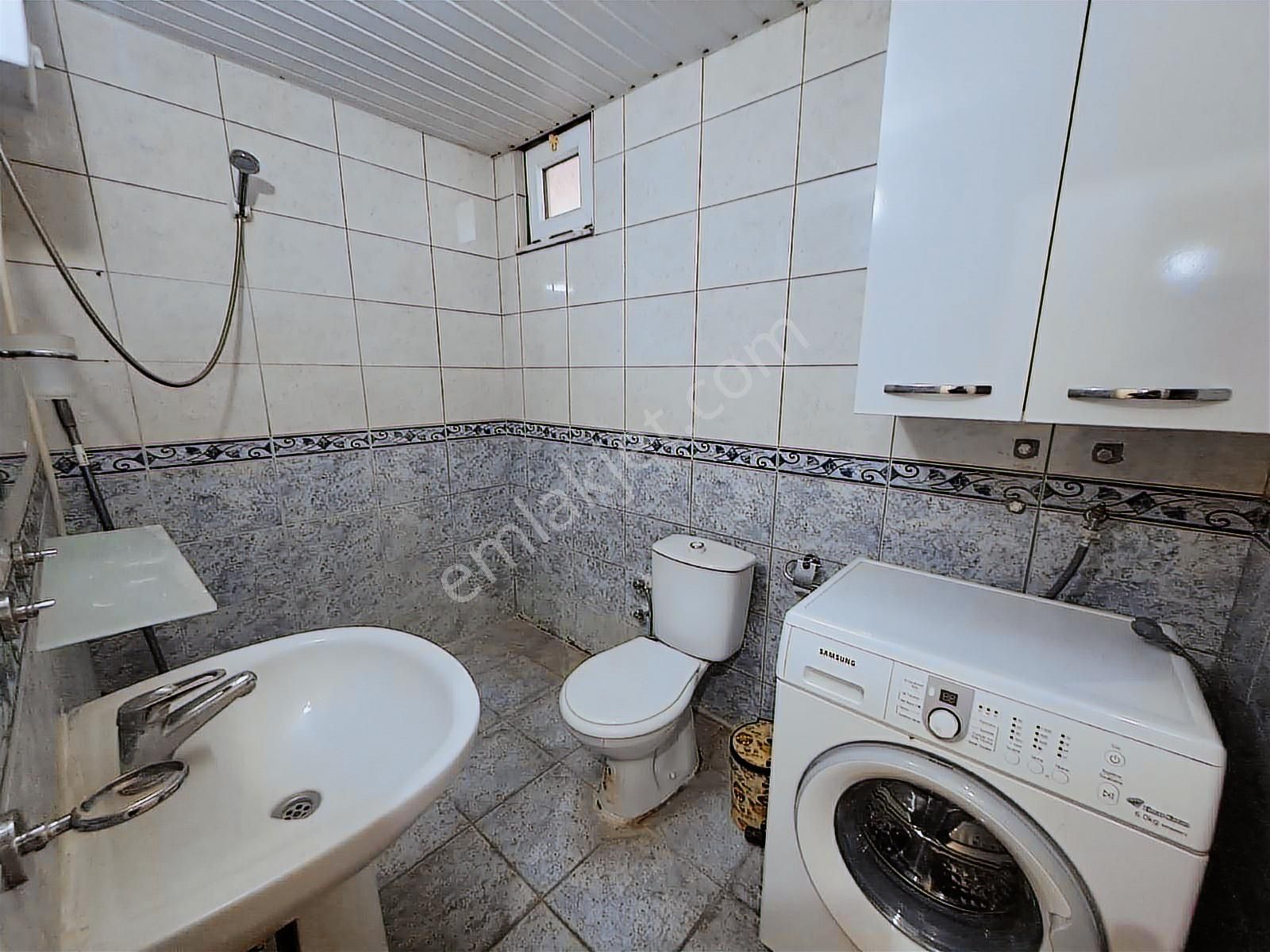 Antalya Etiler'de Cadde Üzeri Katta Eşyalı Kiralık 2+1 Daire - Görsel 8