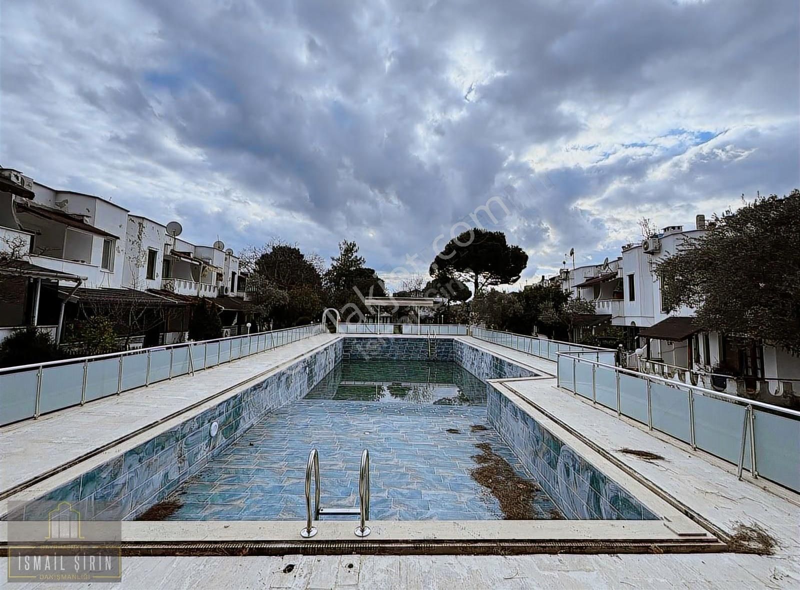 İsmail Şirinden Narlıda Denize Sıfır Havuzlu Sitede Dublex Daire - Görsel 23