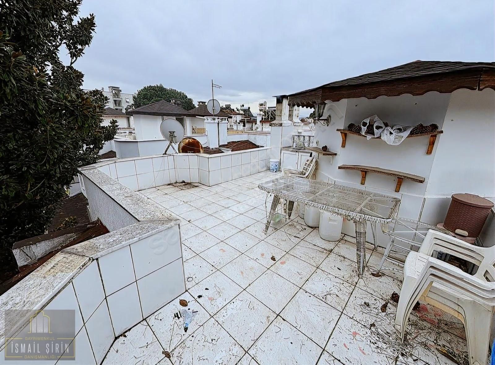 İsmail Şirinden Narlıda Denize Sıfır Havuzlu Sitede Dublex Daire - Görsel 6