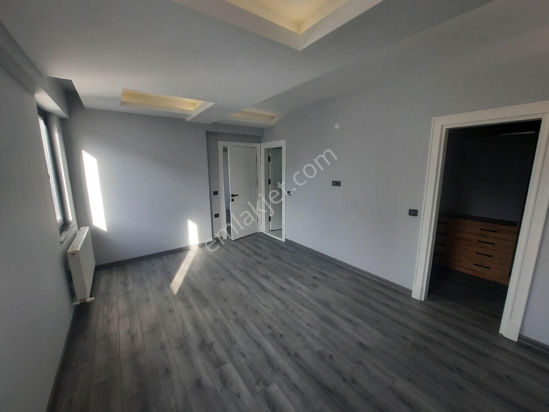 Furkan Emlak'tan Derebahçe Mevkisinde 4+1 6.kat 180m2 Sıfır Fırsat Daire - Görsel 16